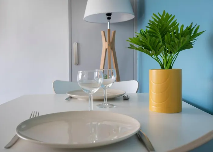 Hotel Le Coty Confortable Moderne Lumineux