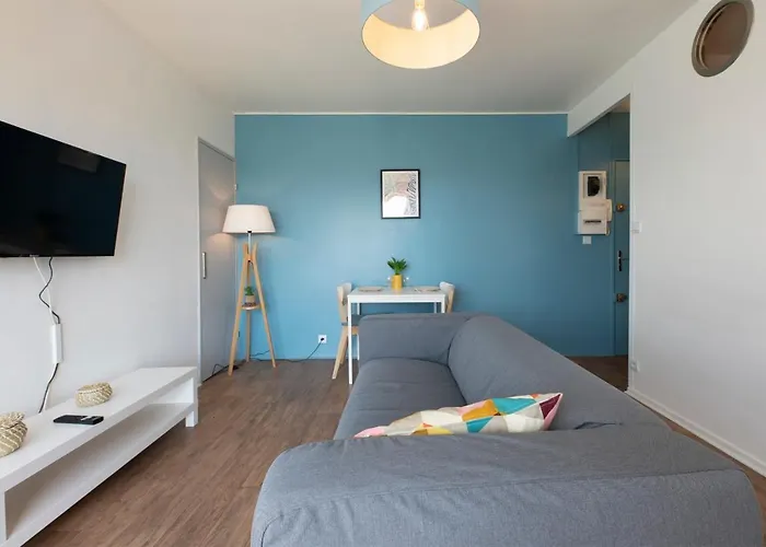 Le Coty Confortable Moderne Lumineux Hotel *